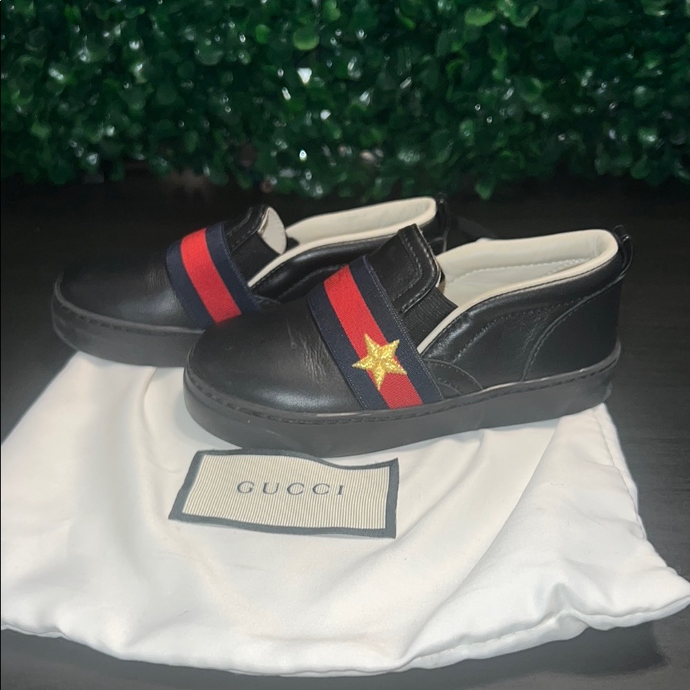 Gucci Black Leather Loafers Kids Slip-On with Red and Blue Accents